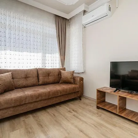 公寓 Spacious In The Historical Center Of *