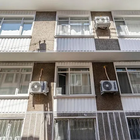 Spacious In The Historical Center Of